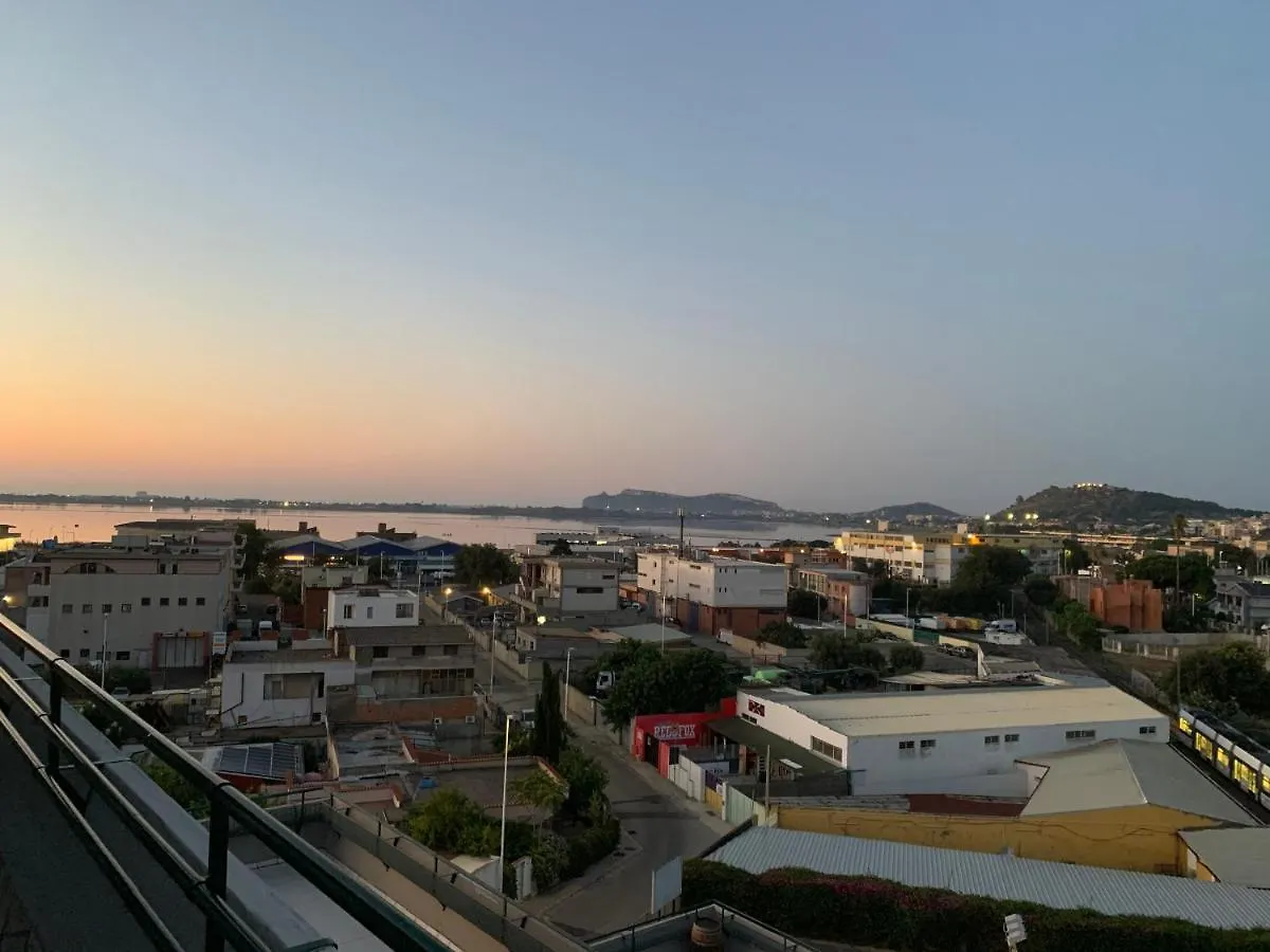 Panoramic Sport Apartment Vista Citta Di Cagliari Italia